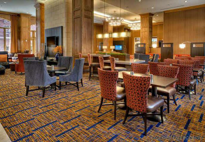 Hotel Courtyard By Marriott Hills